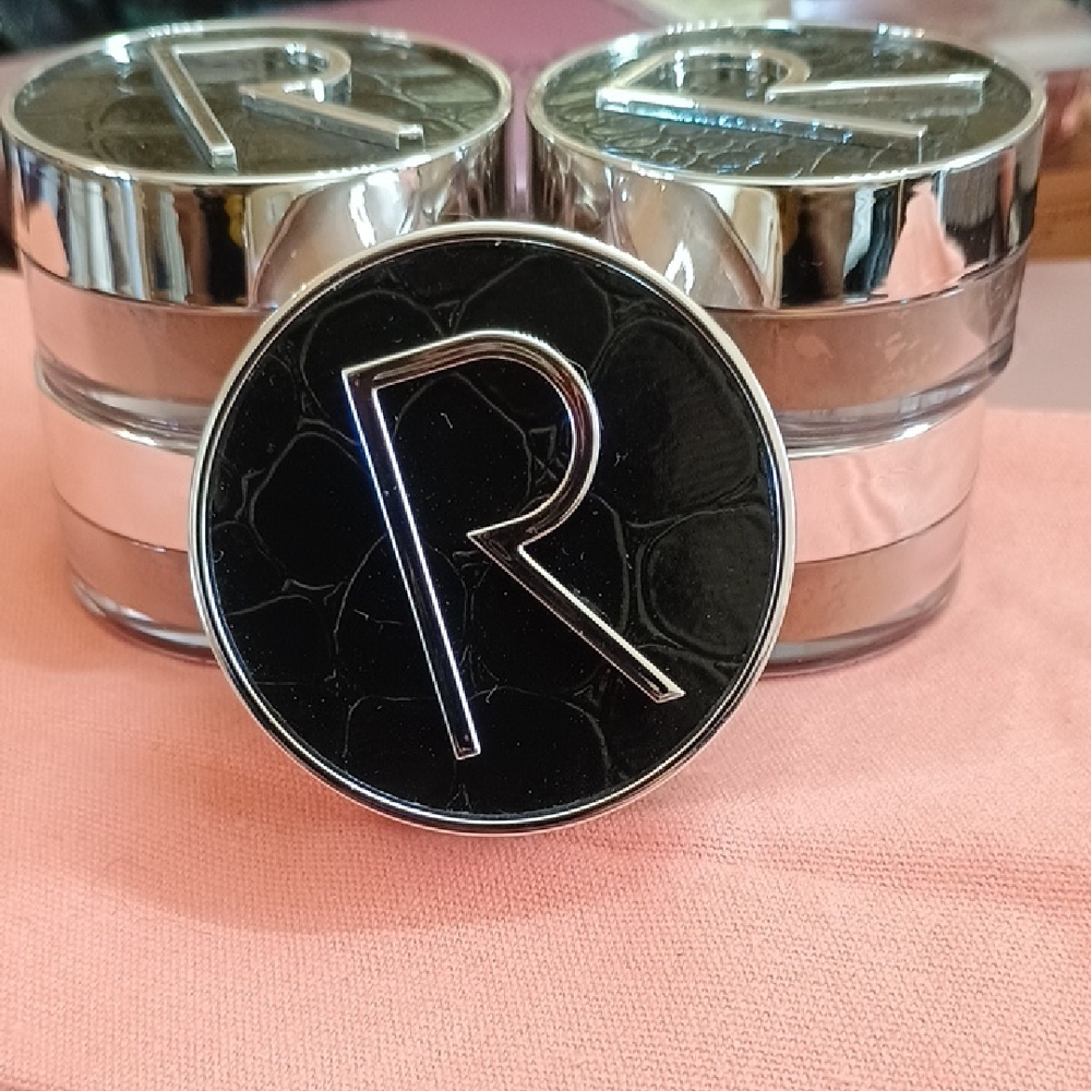 Rodial Glass Bronzing Powder